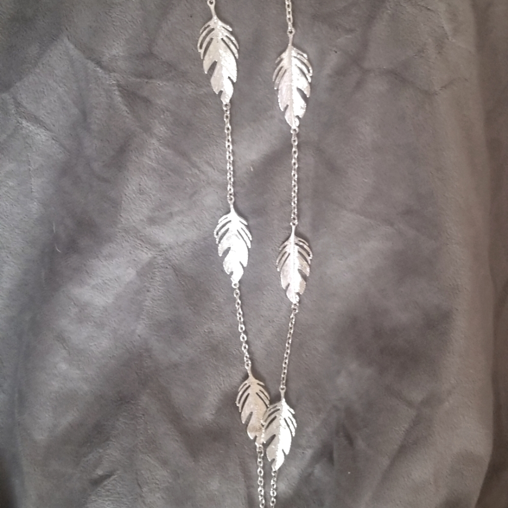 Feather Design Necklace
